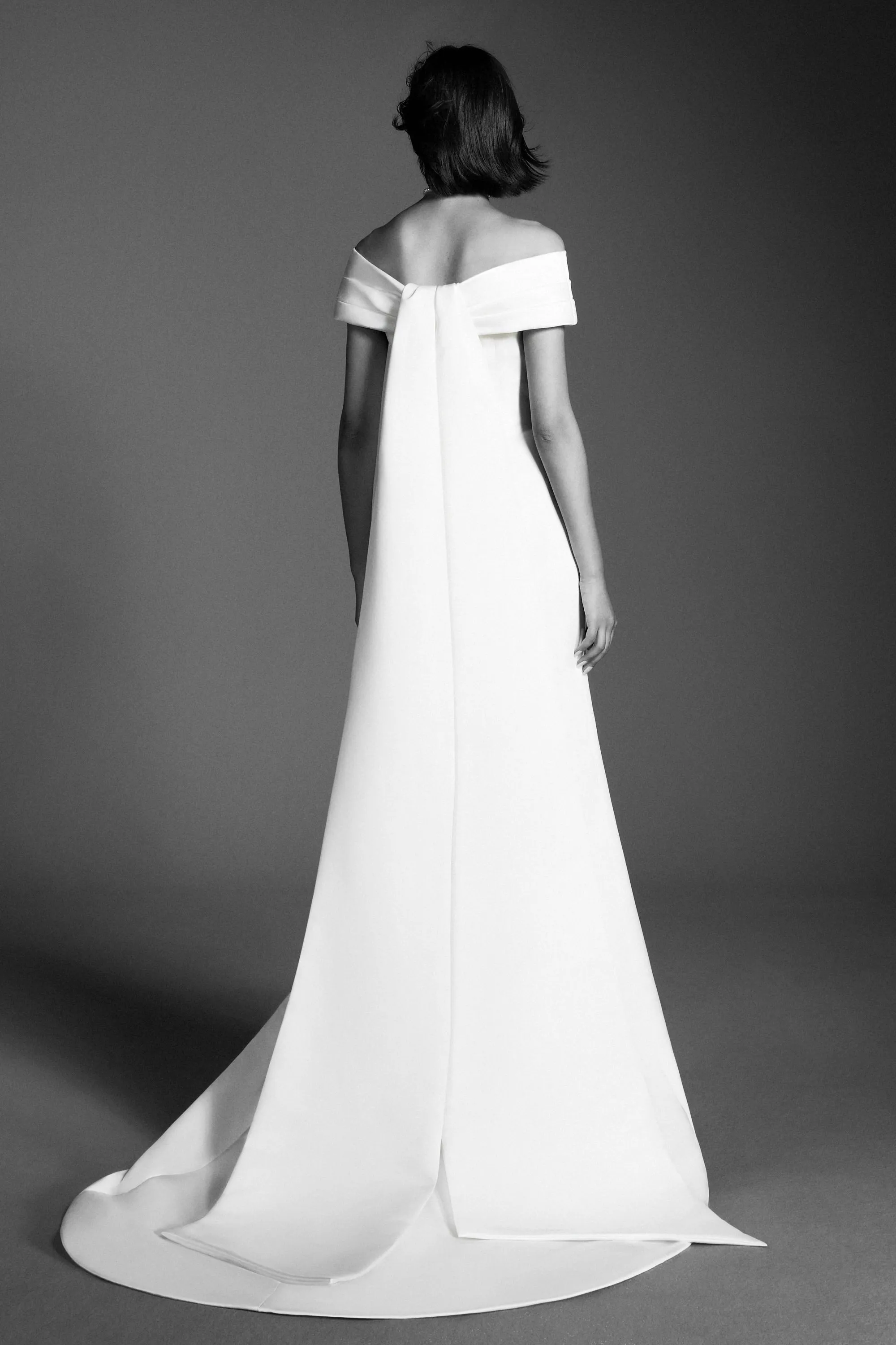 VRM402 - TIMELESS SATIN MERMAID